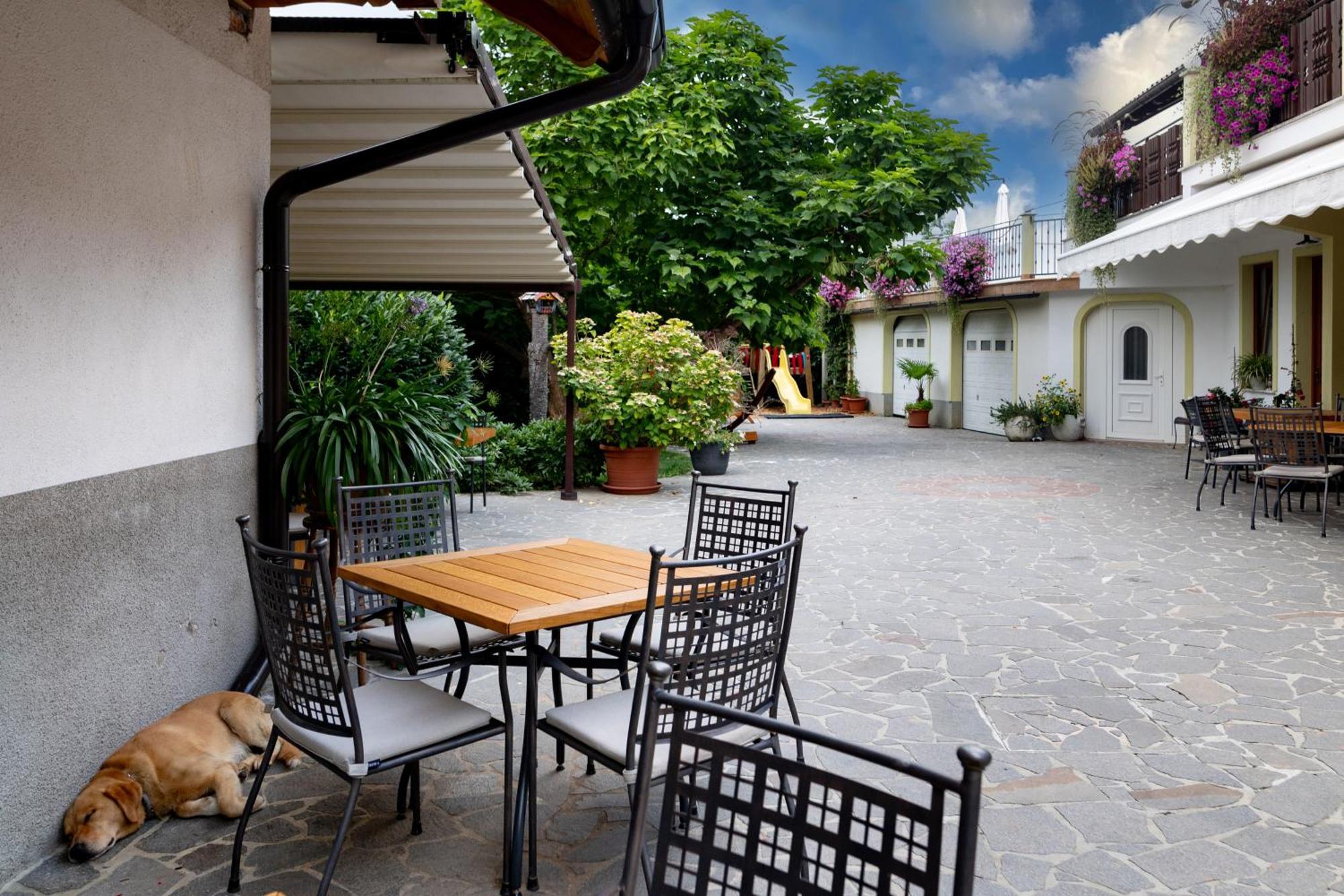 Villa Tourist Farm Pri Andrejevih Narin Exterior foto