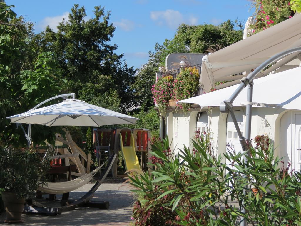 Villa Tourist Farm Pri Andrejevih Narin Exterior foto