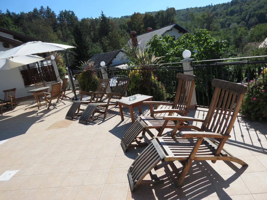 Villa Tourist Farm Pri Andrejevih Narin Exterior foto