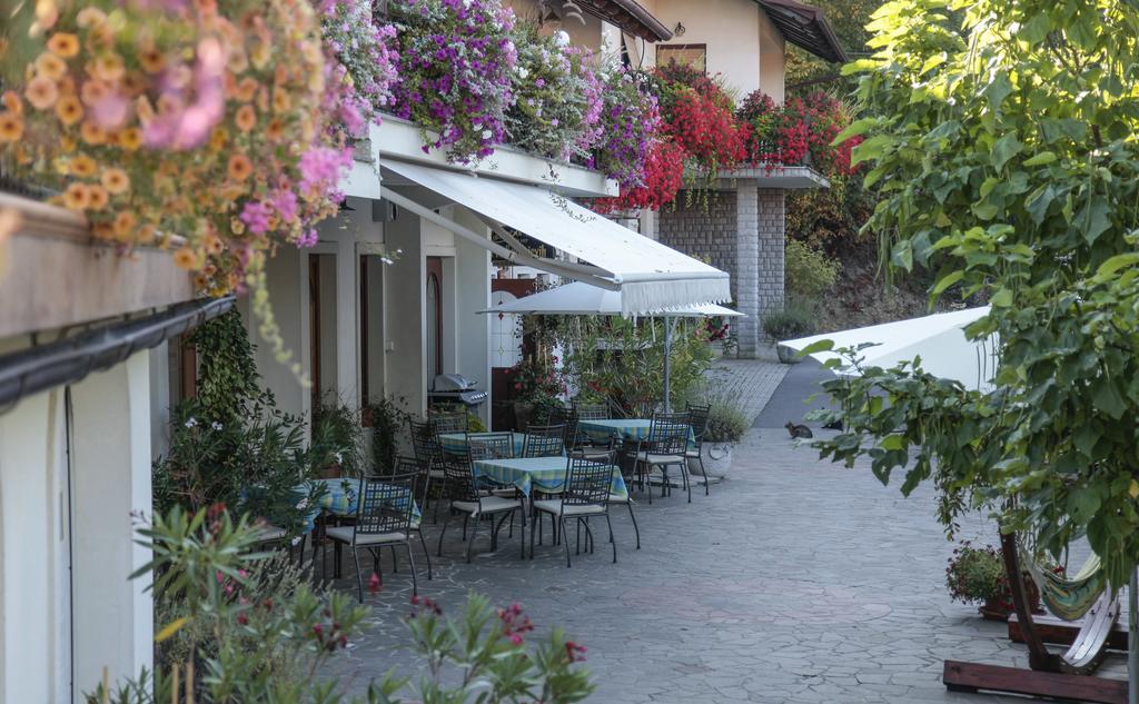 Villa Tourist Farm Pri Andrejevih Narin Exterior foto